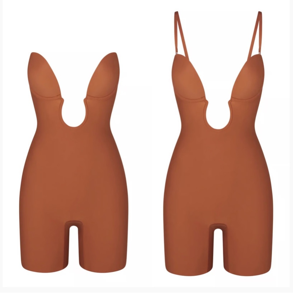 NWT SKIMS Bronze deep plunge mid thigh bodysuit Shapewear